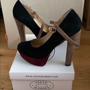 Steve Madden suede platform heels
